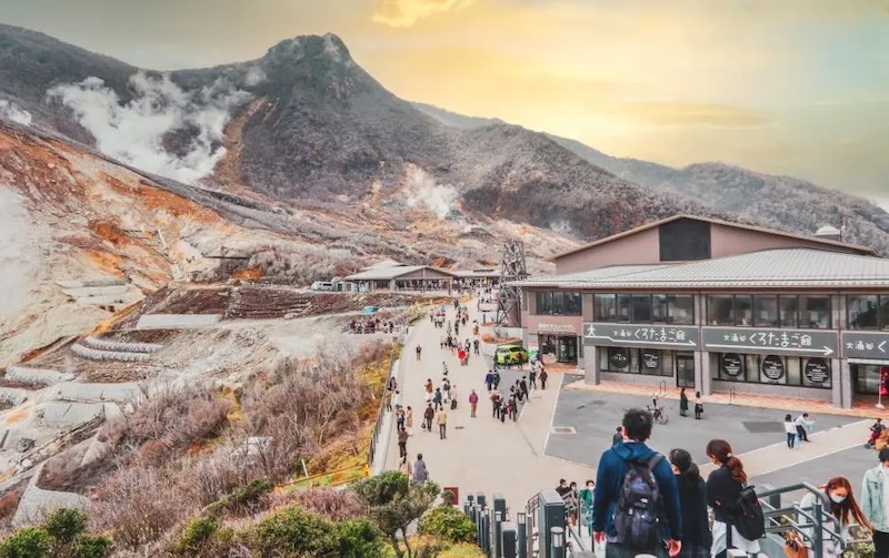 Owakudani volcanic valley in Hakone with steaming vents, featured on Mount Fuji tours from Tokyo