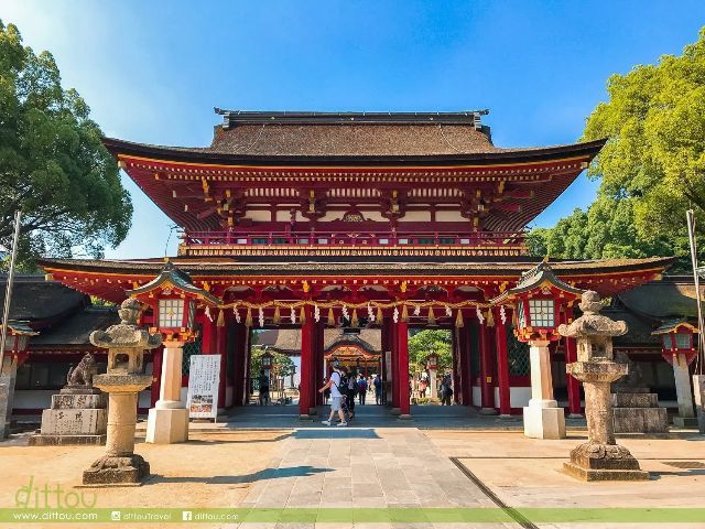 Strawberries Picking and Yanagawa Boat Trip with Dazaifu from Fukuoka